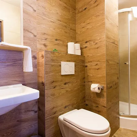 Riverside Deménvölgy