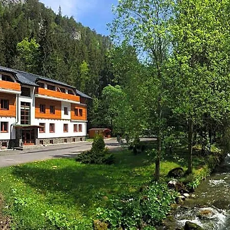 Hotel Riverside 3*