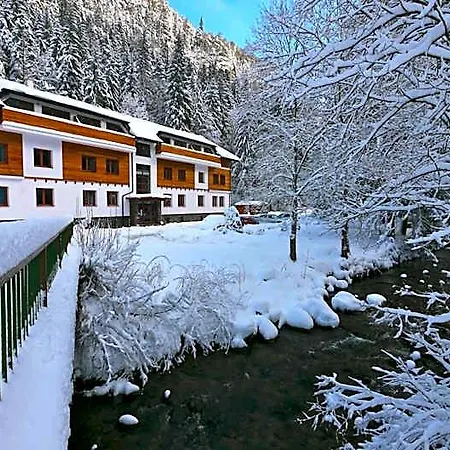 Hotell Riverside 3*