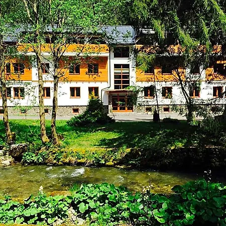 Hotel Riverside 3*