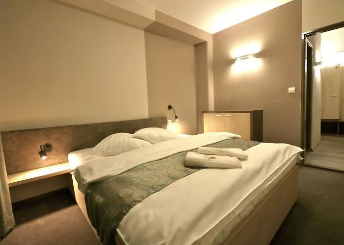 Riverside 3*