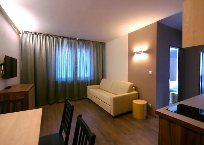 Riverside Deménvölgy